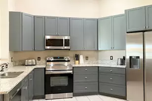 3060 Horizon Ln, Naples, FL 34109 - Photo 7