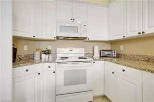 470 Launch Cir, Naples, FL 34108 - Photo 7