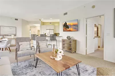 470 Launch Cir #V-405, Naples, FL 34108 - Photo 13