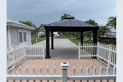 5850 Maplewood Ct, Fort Myers, FL 33905 - Photo 13