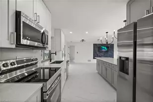 2285 SE 28th St, Cape Coral, FL 33904 - Photo 3