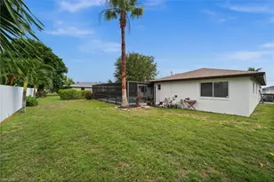 2285 SE 28th St, Cape Coral, FL 33904 - Photo 31
