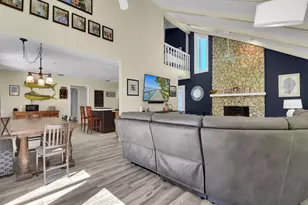 6260 Cypress Hollow Way, Naples, FL 34109 - Photo 9