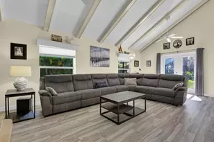 6260 Cypress Hollow Way, Naples, FL 34109 - Photo 7