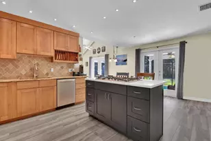 6260 Cypress Hollow Way, Naples, FL 34109 - Photo 13