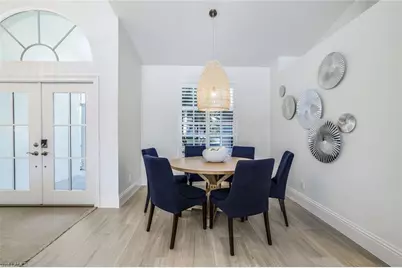 914 Marble Dr, Naples, FL 34104 - Photo 13