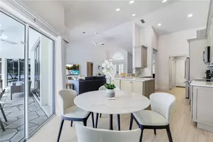 914 Marble Dr, Naples, FL 34104 - Photo 11