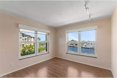 4015 SE 20th Pl #301, Cape Coral, FL 33904 - Photo 11