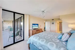 17 Bluebill Ave, Naples, FL 34108 - Photo 7