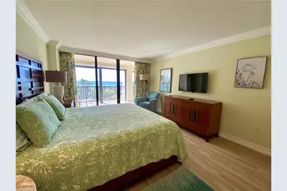 10851 Gulf Shore Dr #303, Naples, FL 34108 - Photo 13