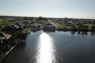 702 NW 30th Pl, Cape Coral, FL 33993 - Photo 3