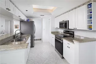 5550 Heron Point Dr W, Naples, FL 34108 - Photo 5