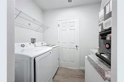 912 Anthony St E, Lehigh Acres, FL 33974 - Photo 17