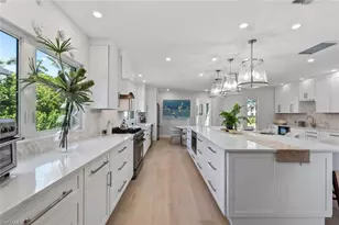 440 Kingstown Dr, Naples, FL 34102 - Photo 15