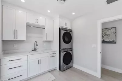 440 Kings Town Dr, Naples, FL 34102 - Photo 33