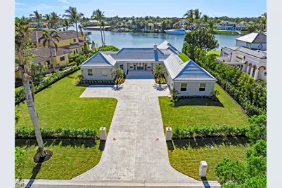 440 Kings Town Dr, Naples, FL 34102 - Photo 1