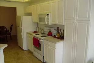 9582 Hemingway Ln, Fort Myers, FL 33913 - Photo 9