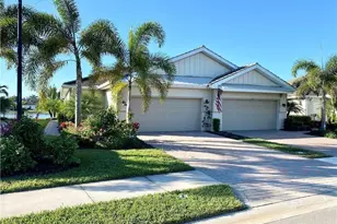 14827 Edgewater Cir, Naples, FL 34114 - Photo 5