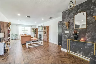 1019 Wyomi Dr, Fort Myers, FL 33919 - Photo 9