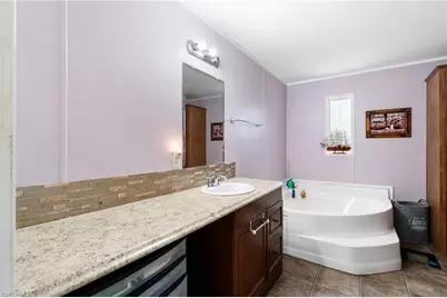 11068 New Moon Ct, Bonita Springs, FL 34135 - Photo 9