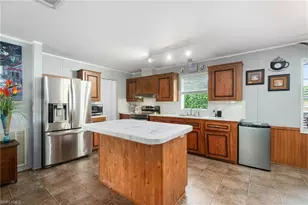 11068 New Moon Ct, Bonita Springs, FL 34135 - Photo 5