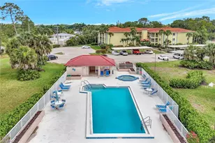 1051 Foxfire Ln, Naples, FL 34104 - Photo 23