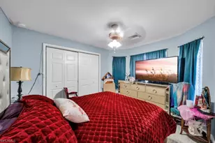 3024 NE 2nd Ave, Cape Coral, FL 33909 - Photo 9