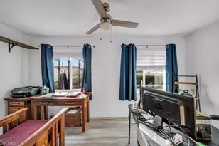 3024 NE 2nd Ave, Cape Coral, FL 33909 - Photo 15