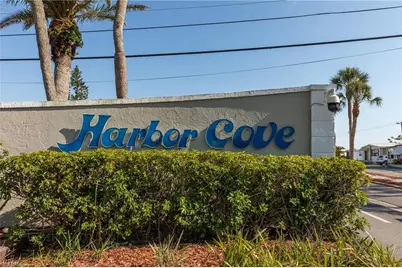 713 Fairmount Dr, North Port, FL 34287 - Photo 3