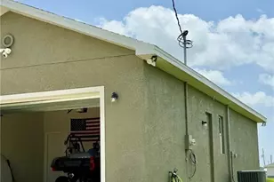 1818 Inwood Rd, Labelle, FL 33935 - Photo 3