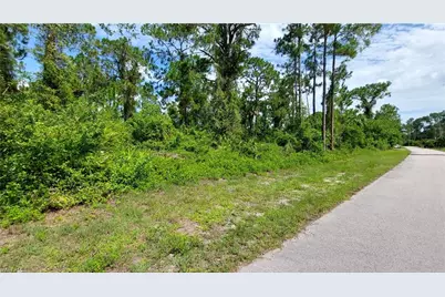 516 Summit Ave S, Lehigh Acres, FL 33974 - Photo 1