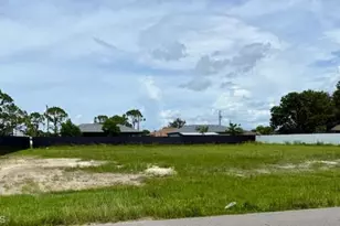 1111 NW 19th Pl, Cape Coral, FL 33993 - Photo 3