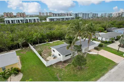 32 Fairview Blvd, Fort Myers Beach, FL 33931 - Photo 47