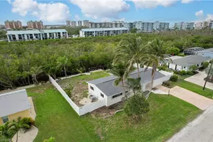 32 Fairview Blvd, Fort Myers Beach, FL 33931 - Photo 47