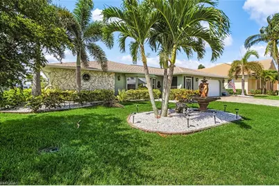 30 SE 10th Ave, Cape Coral, FL 33990 - Photo 11