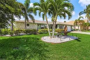 30 SE 10th Ave, Cape Coral, FL 33990 - Photo 11