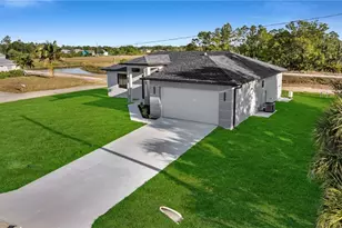 2106 W 18th St, Lehigh Acres, FL 33972 - Photo 5