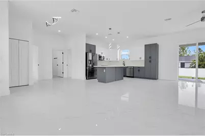 3202 41st St W, Lehigh Acres, FL 33971 - Photo 9