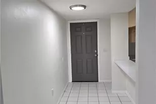 4815 Triton Ct E, Cape Coral, FL 33904 - Photo 3