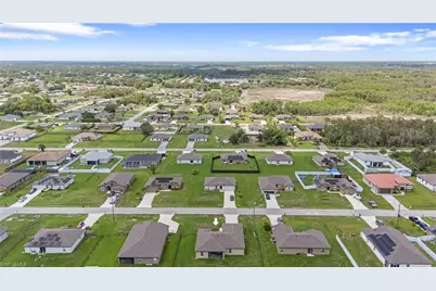 250 Lisette St, Fort Myers, FL 33913 - Photo 39