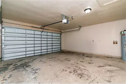 302 NE 10th Ter, Cape Coral, FL 33909 - Photo 15