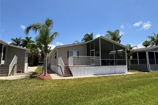 1307 Silver Lakes Blvd, Naples, FL 34114 - Photo 5