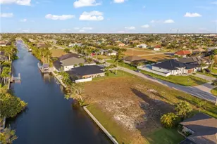 2337 SW 28th Terrace, Cape Coral, FL 33914 - Photo 3