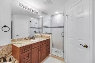 401 Bayfront Pl, Naples, FL 34102 - Photo 19