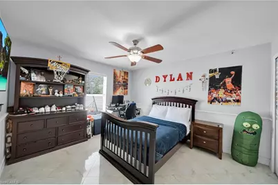 637 SW 9th Ave, Cape Coral, FL 33991 - Photo 17