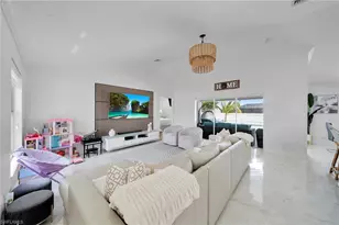 637 SW 9th Ave, Cape Coral, FL 33991 - Photo 5