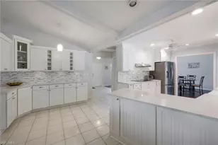 1528 SW 52nd Ln, Cape Coral, FL 33914 - Photo 7