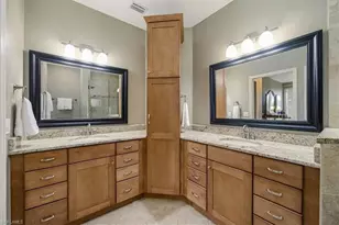 5921 3 Iron Dr, Naples, FL 34110 - Photo 17