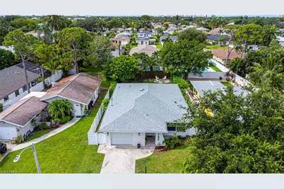 742 99th Ave N, Naples, FL 34108 - Photo 23