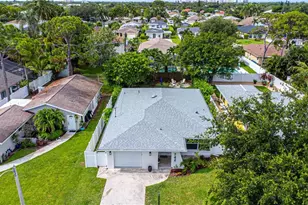 742 99th Ave N, Naples, FL 34108 - Photo 23